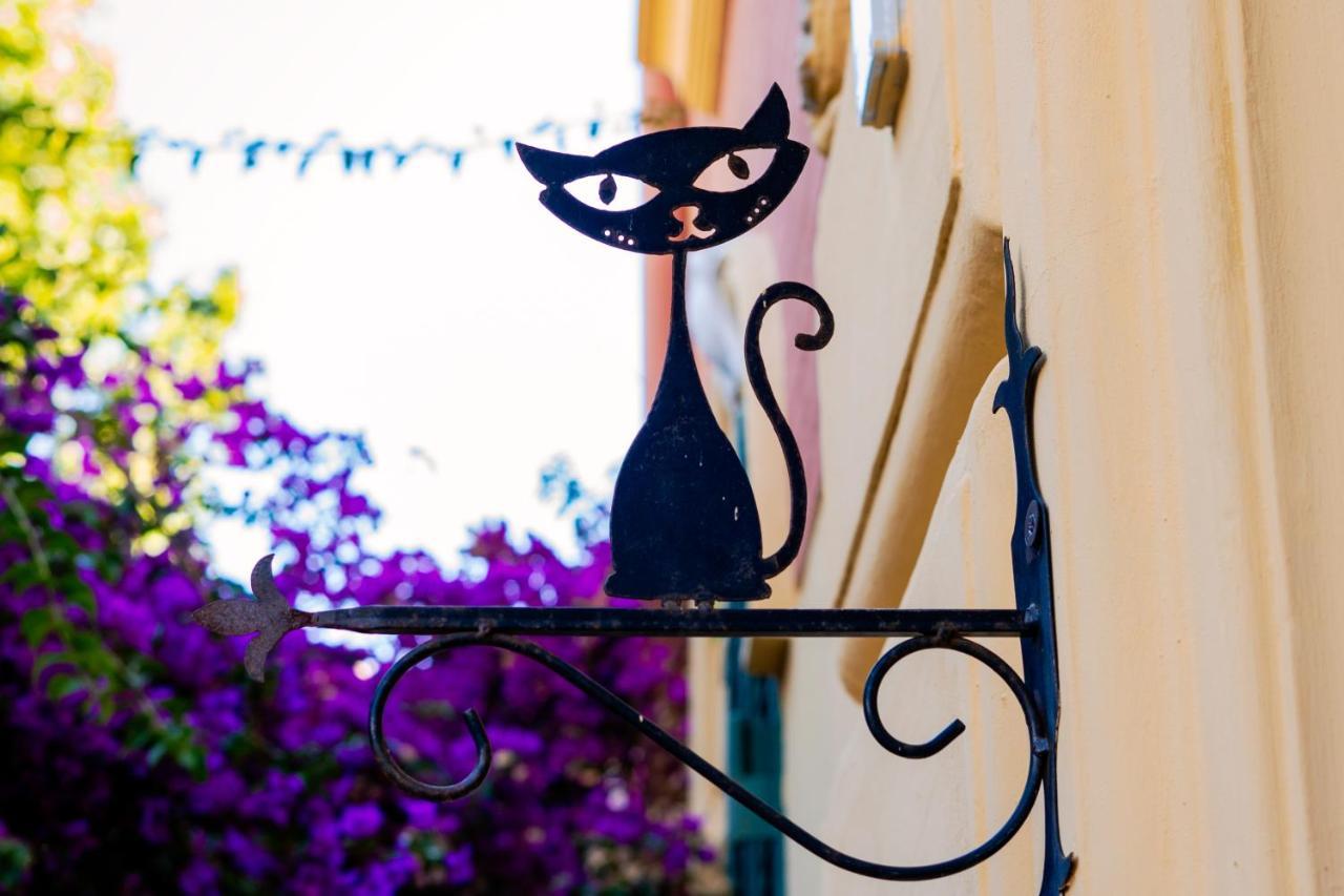 Antica Dimora Deluxe Bed & Breakfast Napoli Bagian luar foto