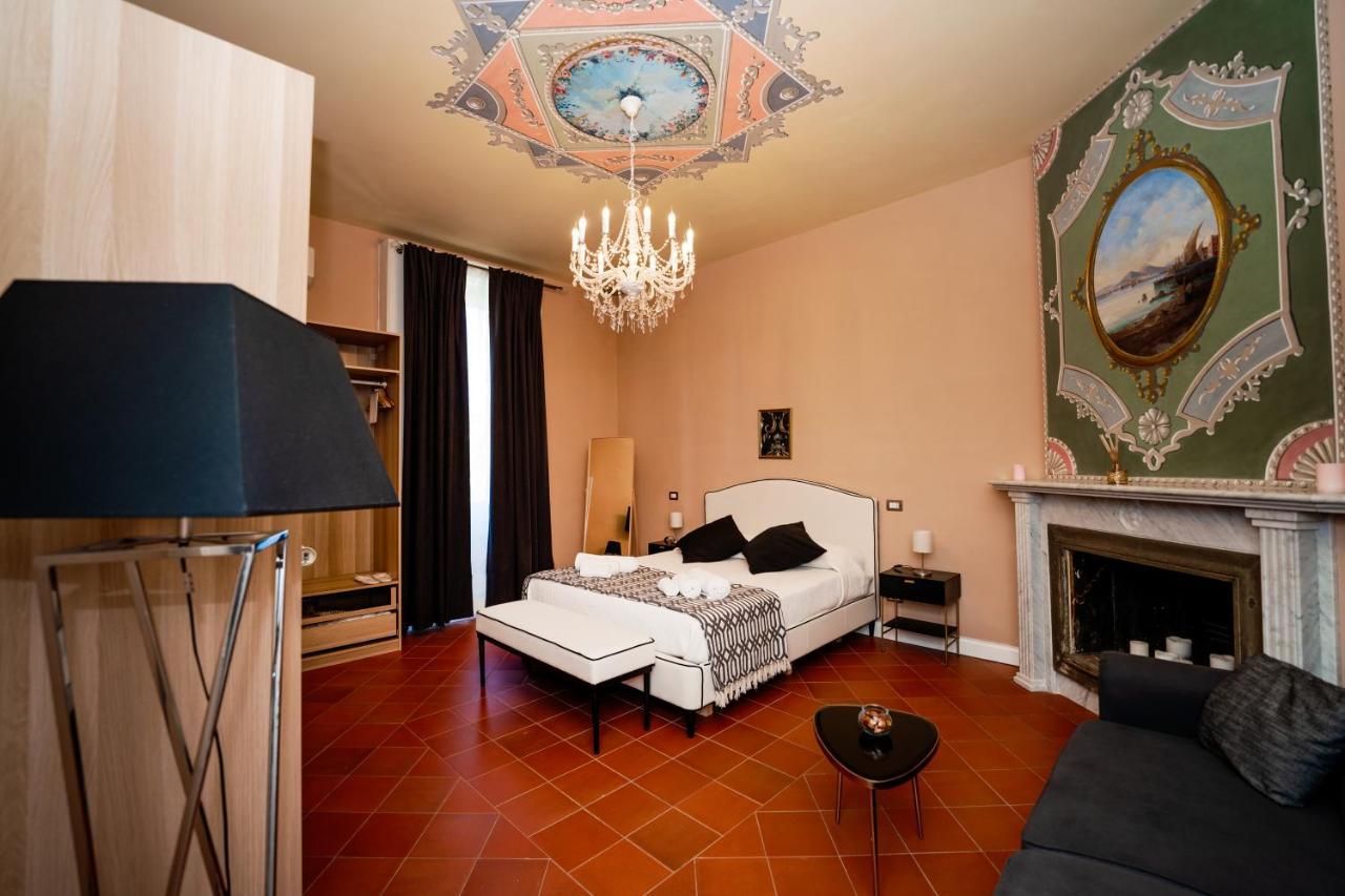 Antica Dimora Deluxe Bed & Breakfast Napoli Bagian luar foto