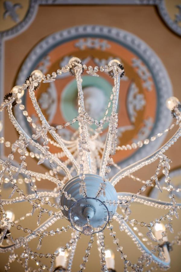Antica Dimora Deluxe Bed & Breakfast Napoli Bagian luar foto